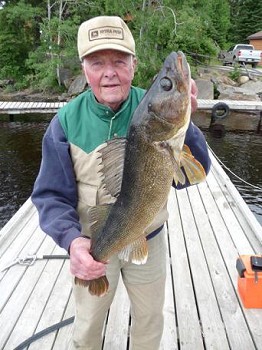 Thunder Bay Fishing Resort Catch Walleye